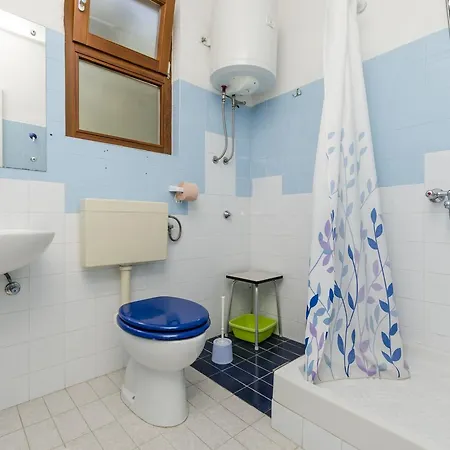 דירה Marija חוואר